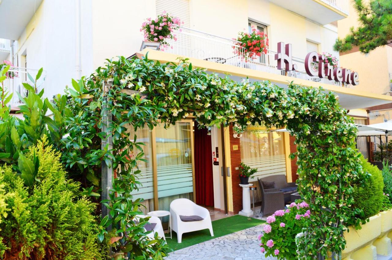 Hotel Cirene Римини Экстерьер фото